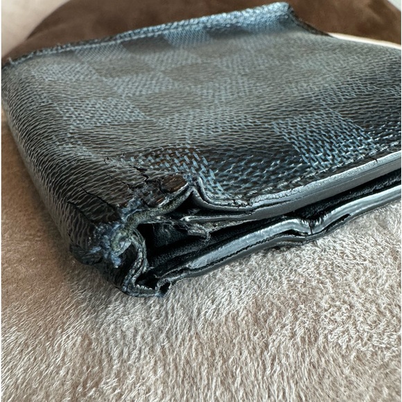 LV MENS WALLET - Picture 10 of 14